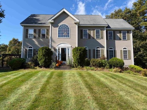 5 Fiddlehead Lane, Chester, NH, 03036-4073 | Card Image