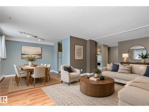 9929 113 St Nw, Edmonton, AB, T5K2N9 | Card Image