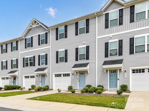 3008 Killick Ter, Charlotte, NC, 28269-4896 | Card Image