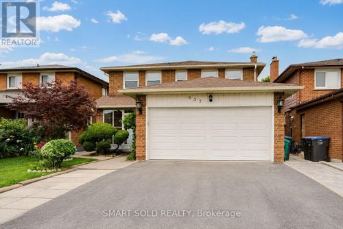 837 Queensbridge Dr, Mississauga, ON, L5C3K3 | Card Image