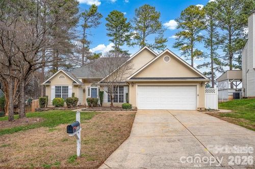 9117 Strattonville Ct, Huntersville, NC, 28078-9148 | Card Image