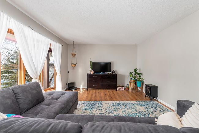 5815 Parkview Dr, House detached with 2 bedrooms, 2 bathrooms and 5 parking in Vermilion AB | Image 9