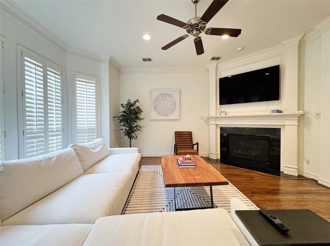 APT-7 - 4330 Holland Ave, Townhouse with 3 bedrooms, 4 bathrooms and null parking in Dallas TX | Image 6