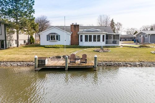 918 Leeward Court, OSHKOSH, WI, 54901 | Card Image