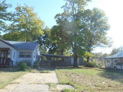 912 E 9th Street, House other with 2 bedrooms, 2 bathrooms and null parking in Pawhuska OK | Image 2