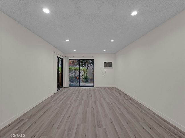UNIT-107 - 20234 Cantara St, Condo with 2 bedrooms, 2 bathrooms and null parking in Winnetka CA | Image 17