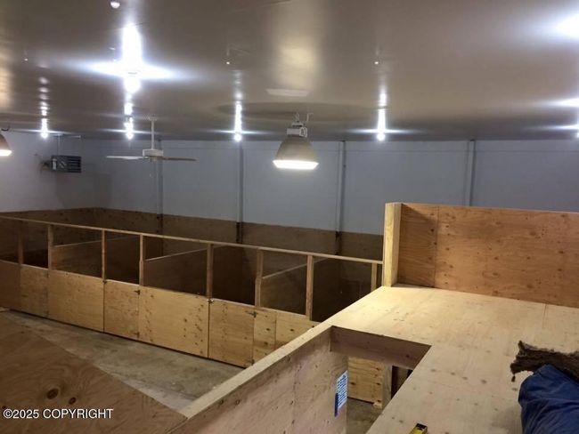 Heated stables | Image 60