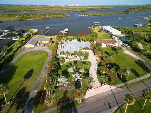 1601 S Riverside Dr, Edgewater, FL, 32132-3635 | Card Image