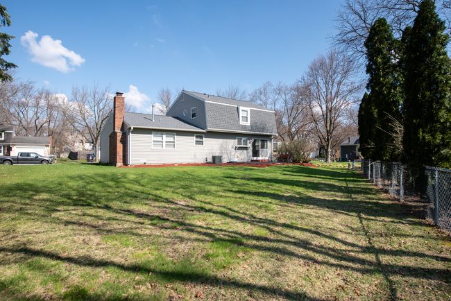 230 Ridgefield Ln, House other with 3 bedrooms, 3 bathrooms and 2 parking in Naperville IL | Image 24