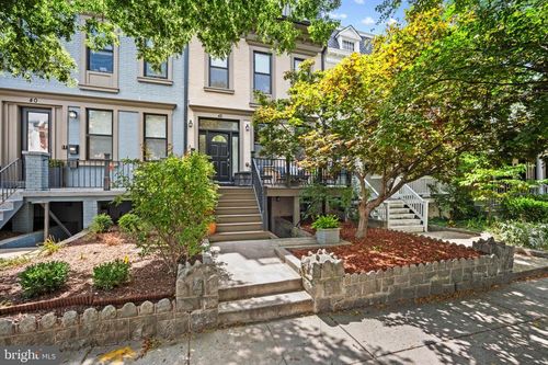1-42 W St Nw, WASHINGTON, DC, 20001-5479 | Card Image