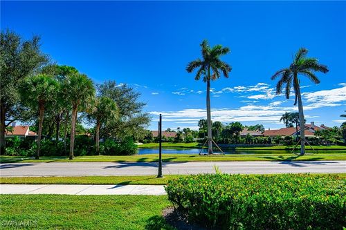 902-5809 Glencove Dr, NAPLES, FL, 34108-3109 | Card Image