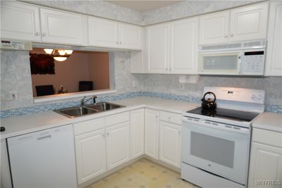 I - 960 Hopkins Road, Condo with 2 bedrooms, 2 bathrooms and null parking in Amherst NY | Image 2