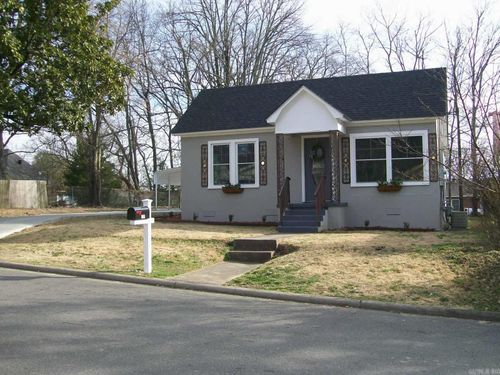 107 Noxon St, Hot Springs, AR, 71913-3925 | Card Image