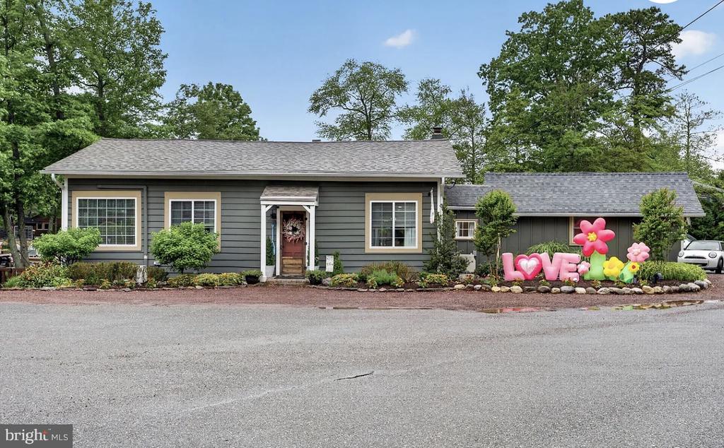 Residential in MEDFORD 3