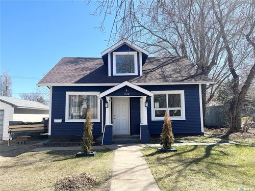 1142 106th St, North Battleford, SK, S9A1W9 | Card Image