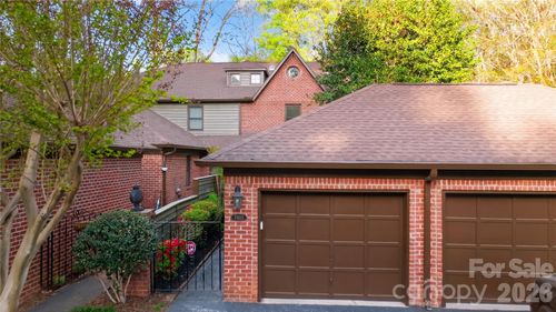 7405 Newmans Ln, Charlotte, NC, 28270-6002 | Card Image