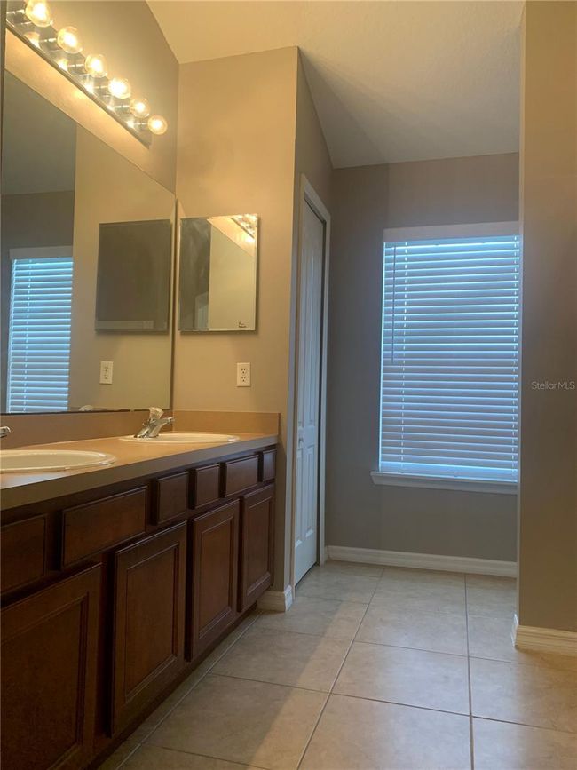 7117 - 7117 Red Lantern Dr, Condo with 3 bedrooms, 3 bathrooms and null parking in HARMONY FL | Image 14