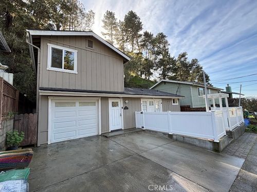 924 Sheffield St, Cambria, CA, 93428-2806 | Card Image