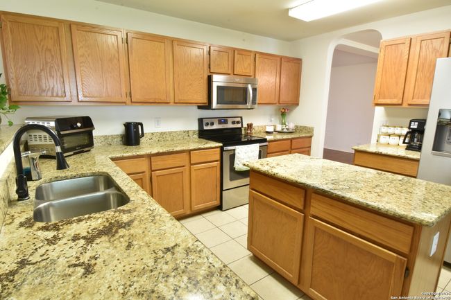 11323 Newkirk, House other with 4 bedrooms, 3 bathrooms and null parking in Helotes TX | Image 16