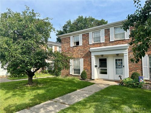 813 Clareridge Ln, Centerville, OH, 45458-2673 | Card Image
