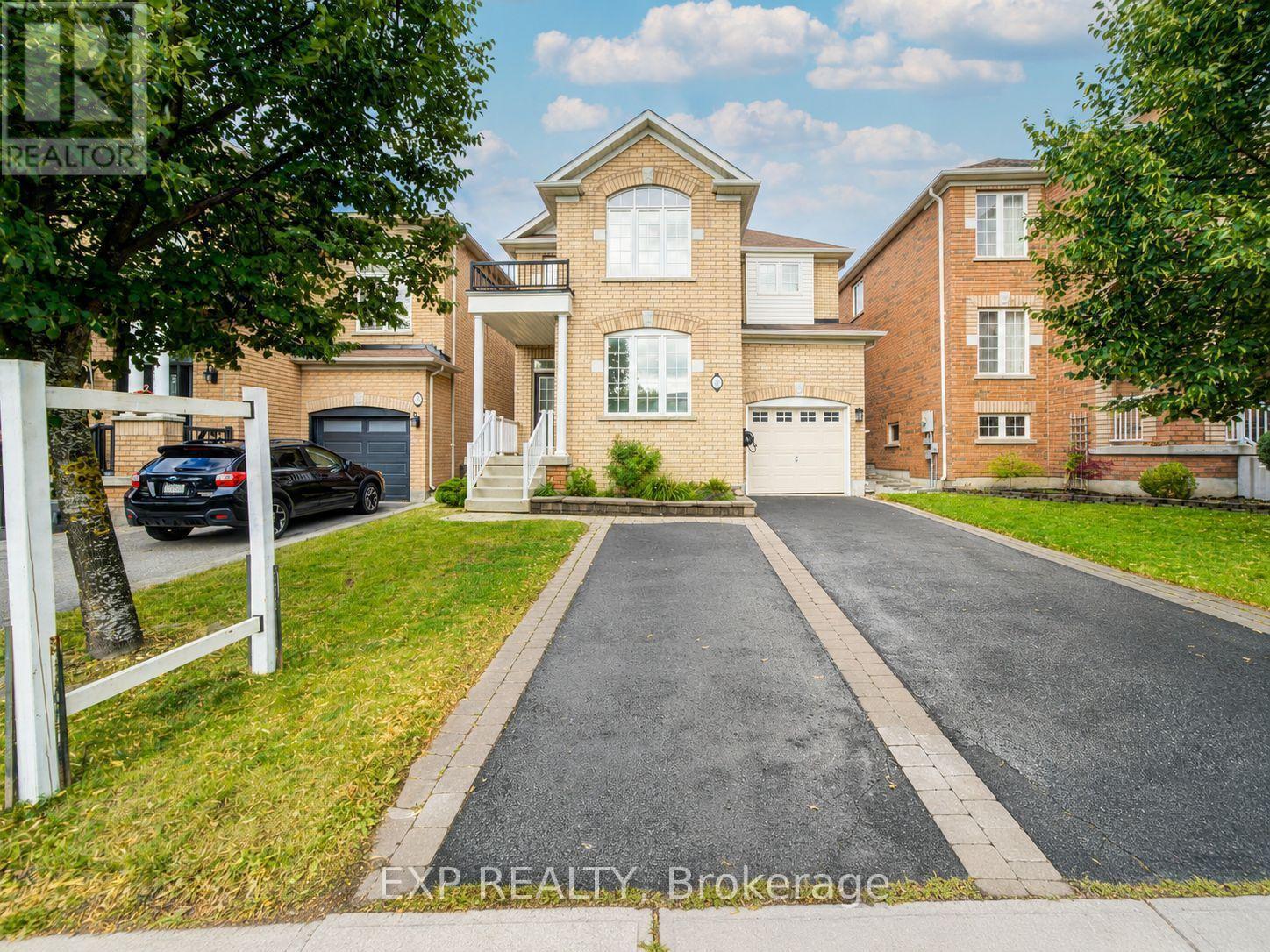 Residential in Newmarket (Woodland Hill) 5