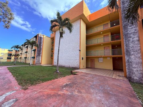 apt-411-666 W 81st St, Hialeah, FL, 33014-4137 | Card Image