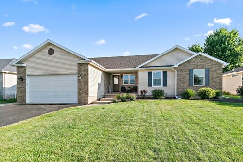 163 Jackson Blvd, Sycamore, IL, 60178-1277 | Card Image