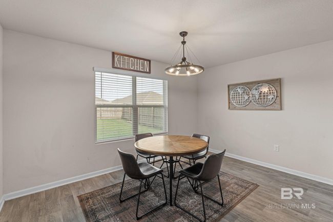 Dining Area | Image 16