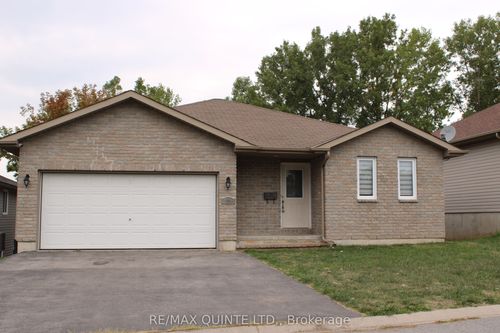 199 Nicholas St, Trenton, ON, K8V6E8 | Card Image