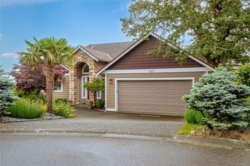 560 Tory Pl, Victoria, BC, V9C3S3 | Card Image