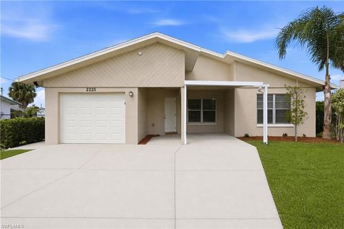 2225 Isle Of Pines Ave, Fort Myers, FL, 33905-4824 | Card Image