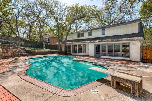 905 Live Oak Ln, Arlington, TX, 76012-2848 | Card Image