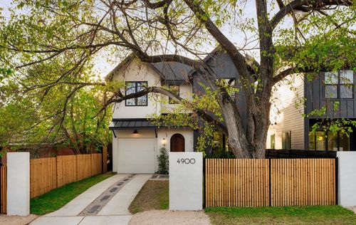 4900 Majestic Dr, Austin, TX, 78745-1752 | Card Image