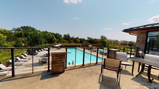 2704 S Spurway Dr, Condo with 4 bedrooms, 4 bathrooms and null parking in Ann Arbor MI | Image 46