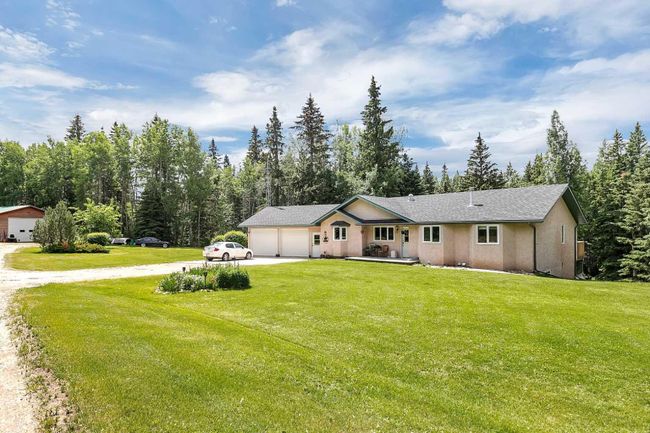 361052 Range Road 5 1, Home with 5 bedrooms, 3 bathrooms and 2 parking in Caroline AB | Image 4