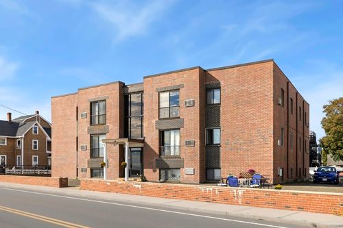 apt-7-222 Winthrop Shore Dr, Winthrop, MA, 02152-1165 | Card Image