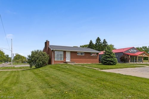 2150 Beechwood Ave, Alliance, OH, 44601-4426 | Card Image