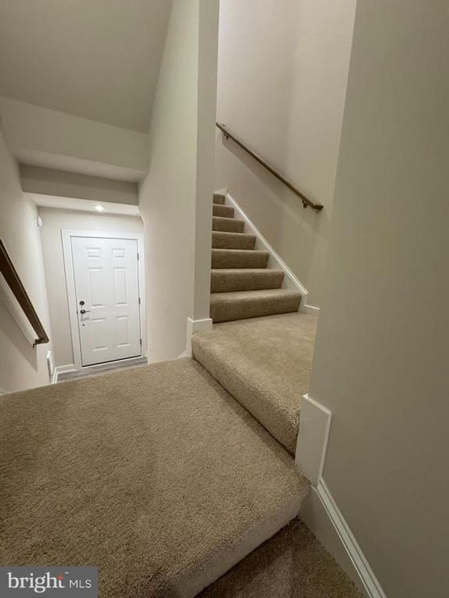 1009 Maya Ln, Townhouse with 3 bedrooms, 3 bathrooms and null parking in Manassas VA | Image 12
