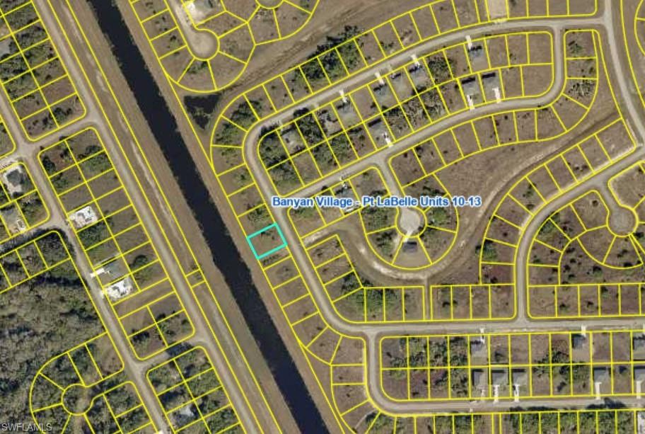 Land in LABELLE 4