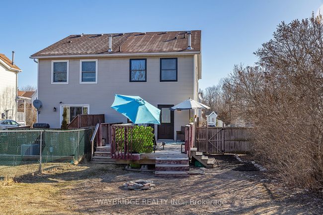 24 Mckeown Cres, House attached with 3 bedrooms, 2 bathrooms and 4 parking in Amherstview ON | Image 12