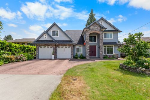 557 Schoolhouse St, Coquitlam, BC, V3J5P2 | Card Image