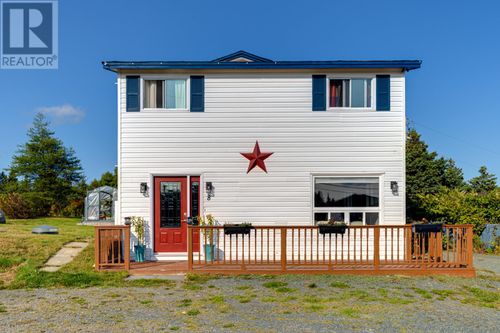 8 Patricia Dr, Portugal Cove - St. Philips, NL, A1M0G7 | Card Image