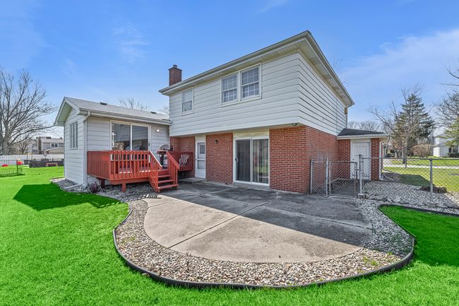 2213 Strawberry Ln, House other with 3 bedrooms, 3 bathrooms and 2 parking in Glenview IL | Image 34
