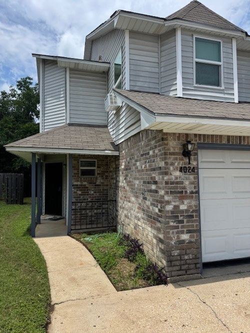 4024 Southern Charm Ct, Arlington, TX, 76016-4225 | Card Image