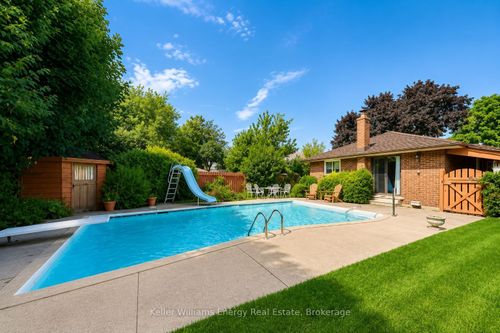 382 Elmridge St, Oshawa, ON, L1H6R7 | Card Image