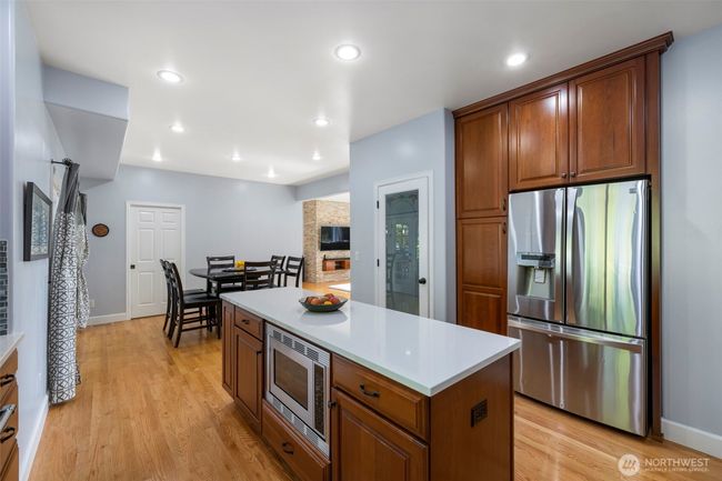 6817 Picnic Point Rd, House other with 5 bedrooms, 4 bathrooms and 3 parking in Edmonds WA | Image 22