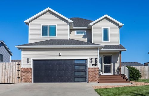 4509 11th St W, West Fargo, ND, 58078-8825 | Card Image