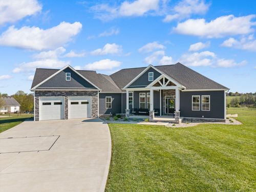 131 Buck Run, Hustonville, KY, 40437-9473 | Card Image