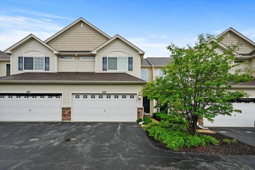 485 S Jade Ln, Round Lake, IL, 60073-8162 | Card Image