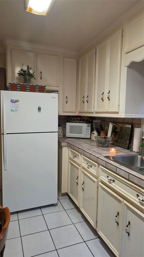 5234 Mulford St, Houston, TX, 77023-3241 | Card Image